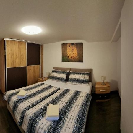 Apartmani Nika 1 غييكا المظهر الخارجي الصورة