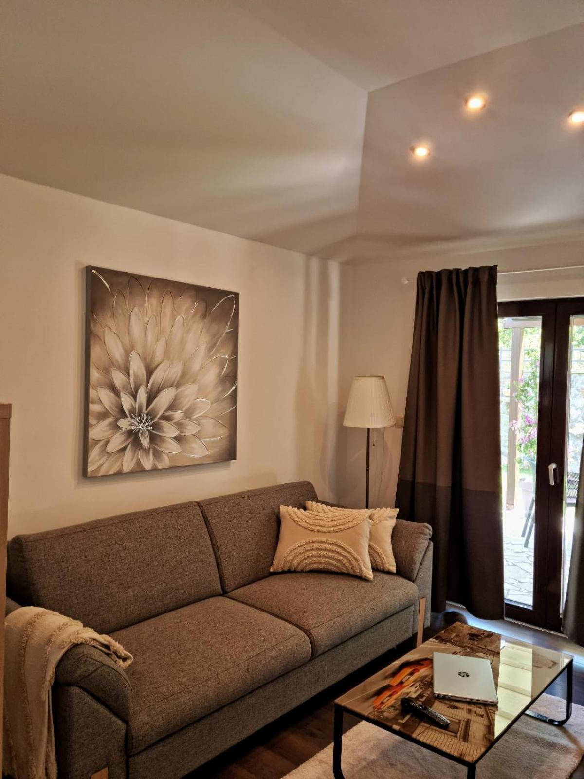Apartmani Nika 1 غييكا المظهر الخارجي الصورة